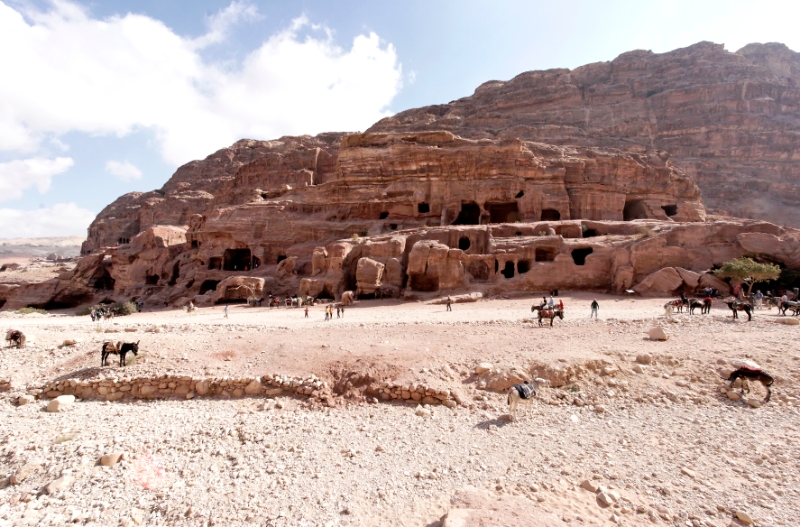 Grave houses, Petra (Wadi Musa) Jordan 4.jpg